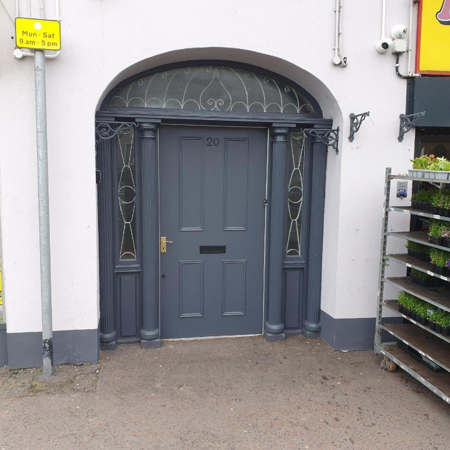 3 Bedroom Apartment, Ballymena, The Wee Stop Gap Екстериор снимка